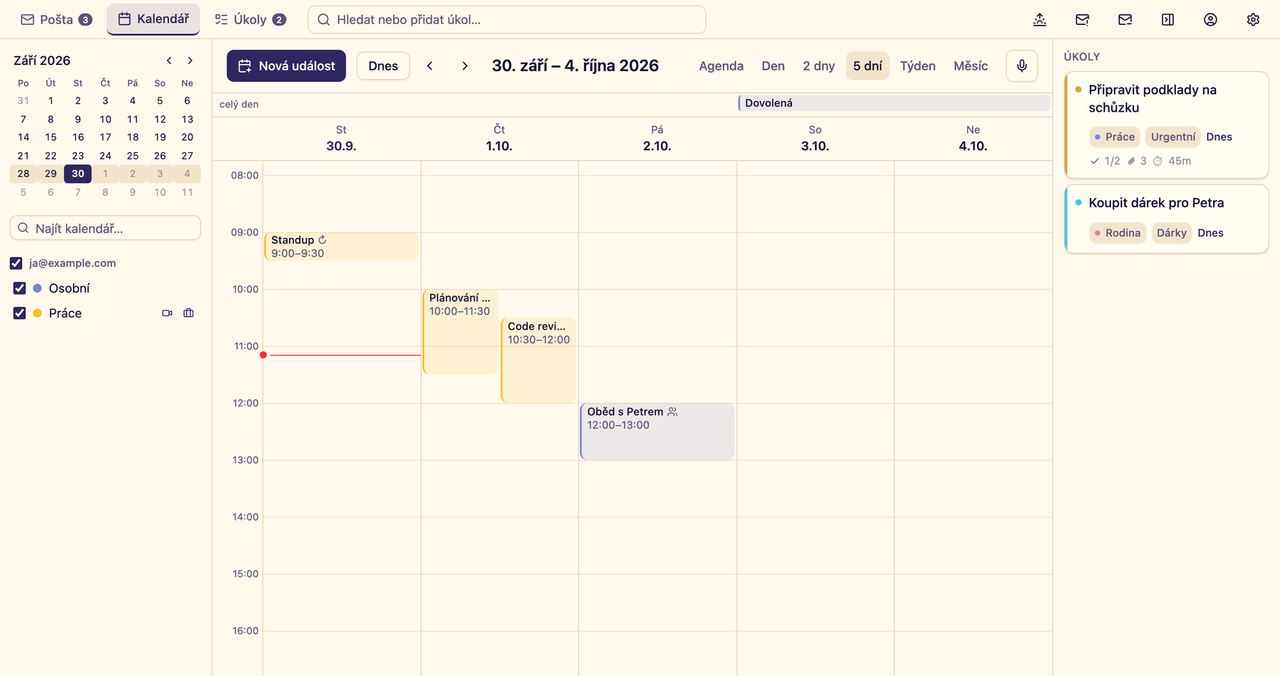 Letos on a computer: a five-day calendar with a morning stand-up, planning and lunch, today's tasks beside it. Demo data, Czech interface.